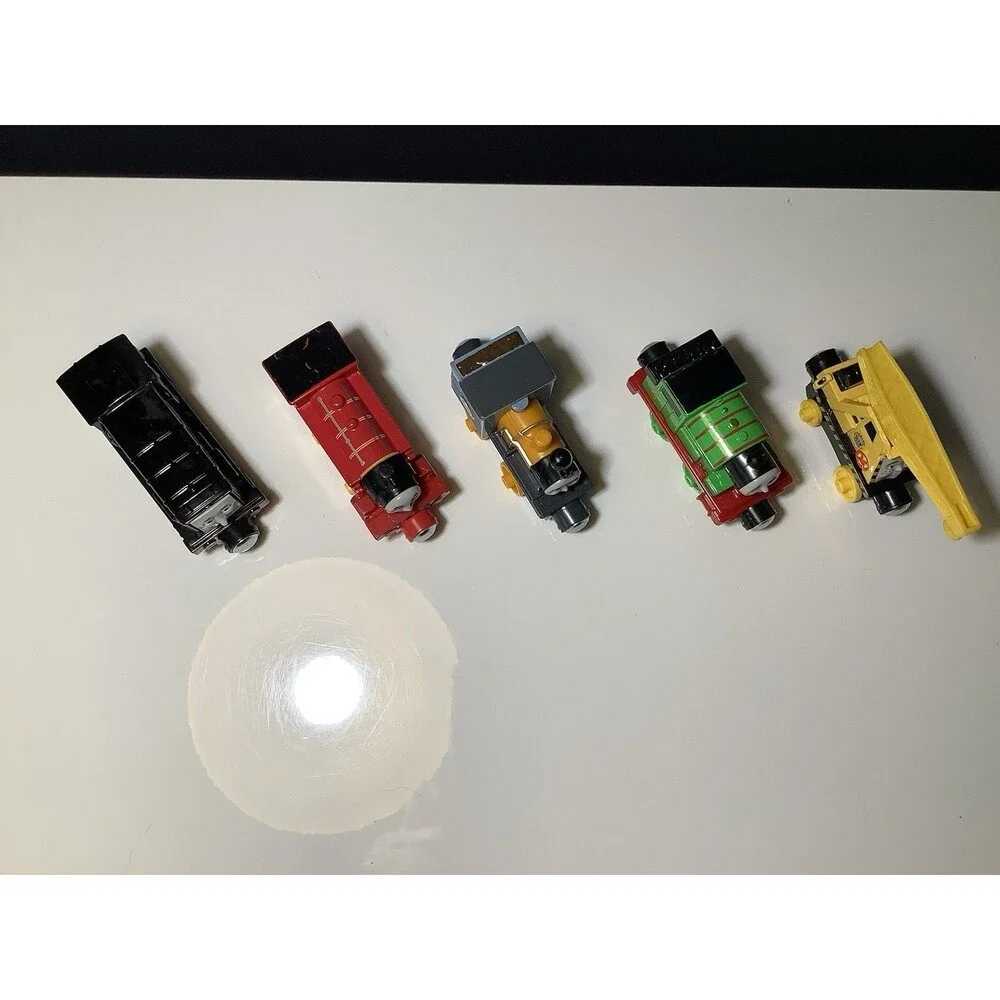 Thomas And Friends Die cast Metal Magnetic Take-n-Play Series Trains Lot Of 5